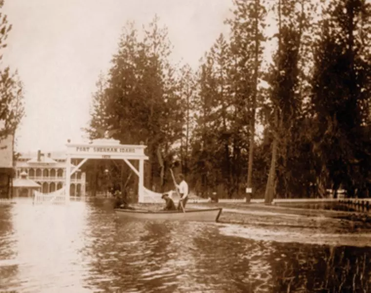Fort Sherman gate and flood circa 1894