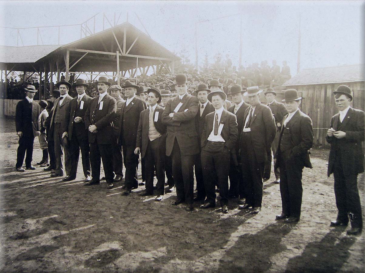 Coeur d'Alene Mayor and men