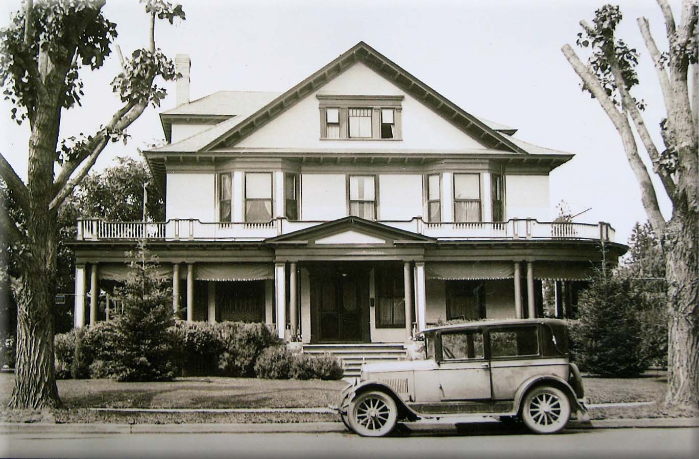 House and automobile