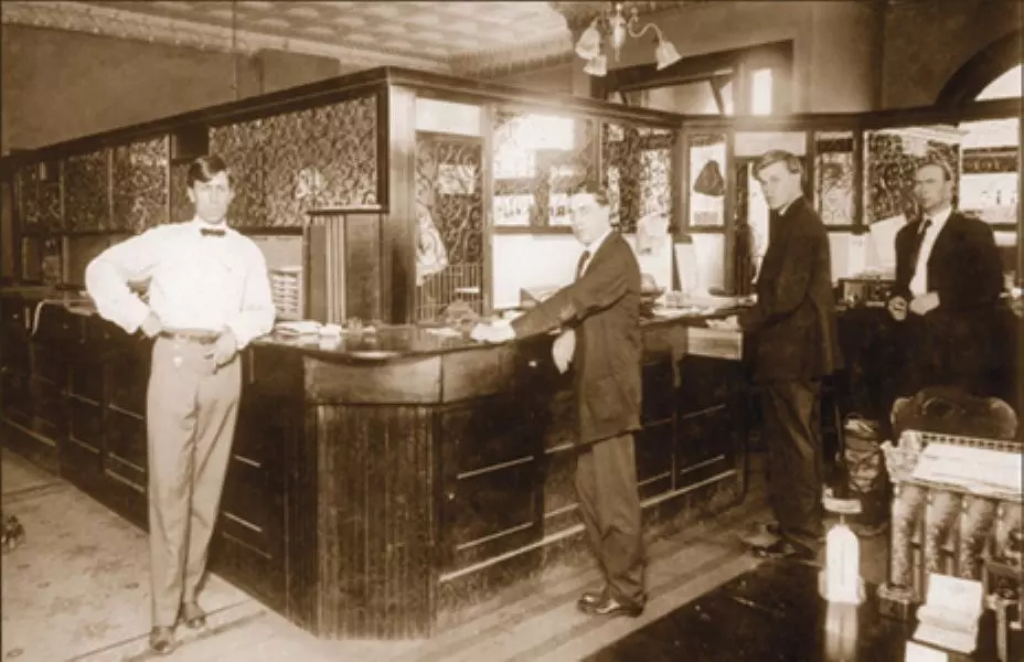 CDA Exchange National Bank circa 1909