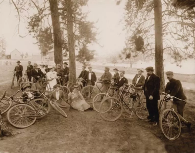 CDA Bicycle Club circa 1895